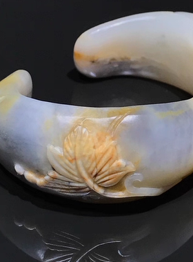 儒贤玉道新疆和田玉籽料青花枫叶卡C镯