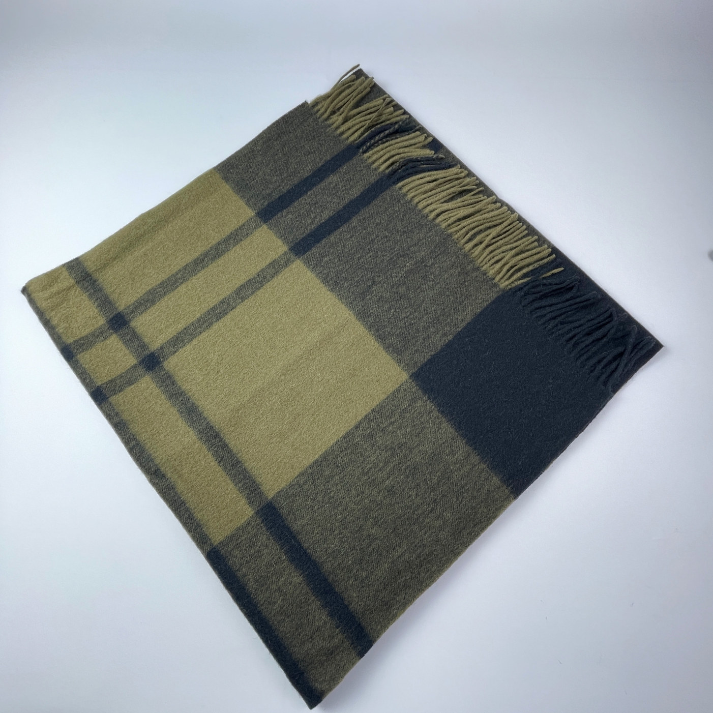 欧单小众秋冬季厚款羊毛围巾披肩