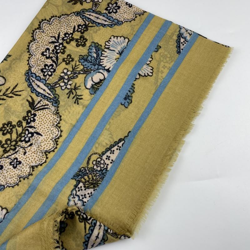 意大利中厚款纯羊毛印花围巾