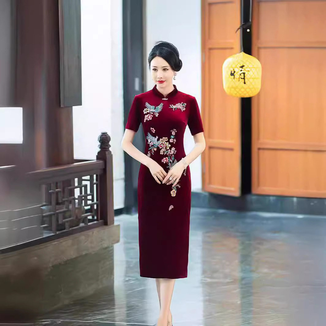 2026喜婆婆丝绒绣花旗袍连衣裙