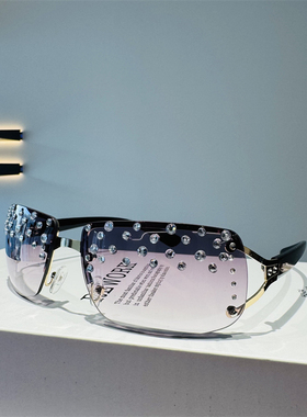 高级感复古Y2K辣妹风银色太阳镜