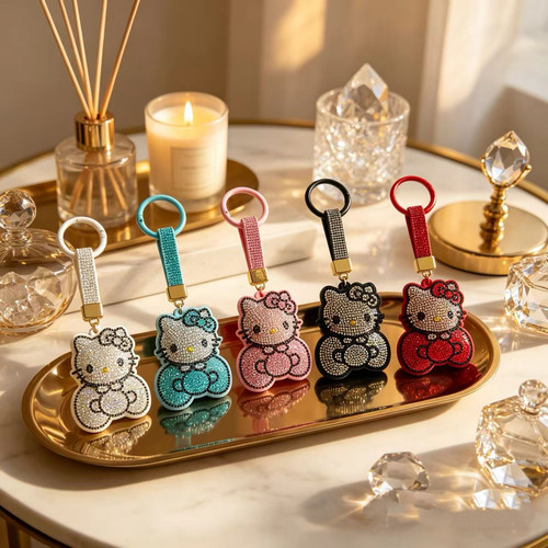 网红满钻HelloKitty钥匙扣