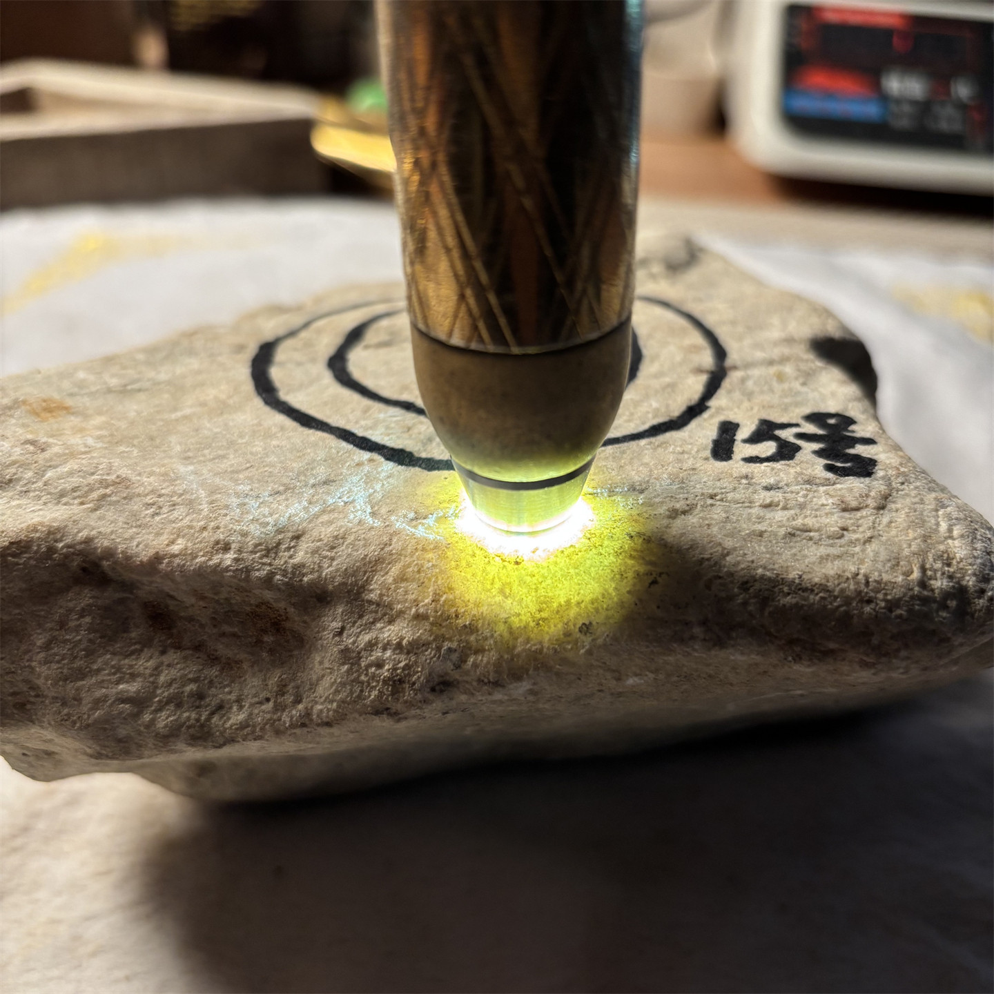 15号缅甸翡翠原石玉石毛料木那场口起包浆种老肉细冰感强荧光足