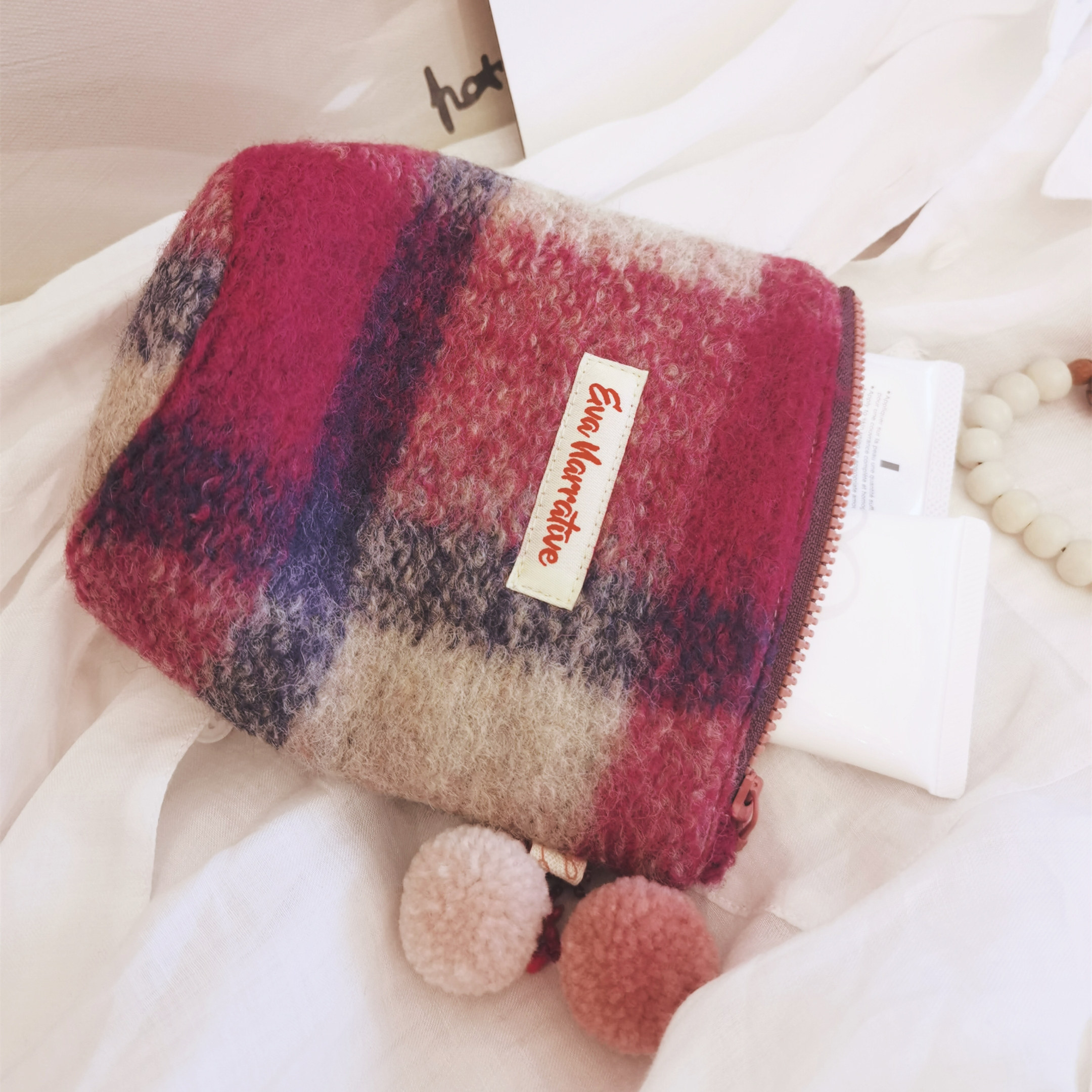 EVA野甜莓果小圆桶包气质格纹ins羊毛OL拉链ins随身收纳化妆包,收纳整理,化妆包,淘宝优惠券,粉丝福利购,淘宝优惠卷