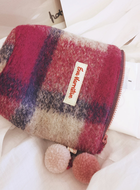 EVA野甜莓果小圆桶包气质格纹ins羊毛OL拉链ins随身收纳化妆包