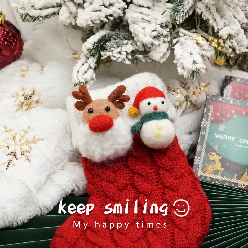 圣诞节卡通毛毡胸针精致圣诞树手工别针胸花毛衣围巾节日个性配饰