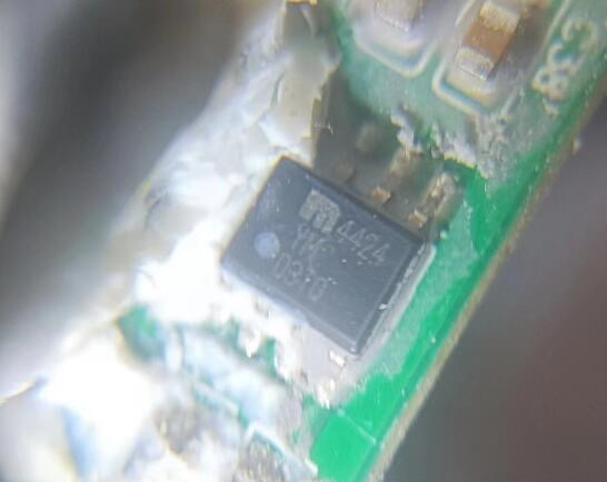4424 MIC4424YM 北汽EC180充电机驱动芯片IC贴片SOP8脚