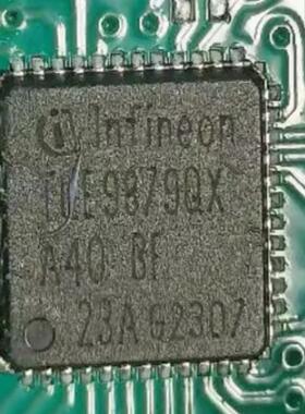TLE9879QX TLE9879QXA40 汽车电脑板电源芯片