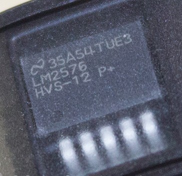 LM2576HVS-12  12V 稳压器芯片 原装进口