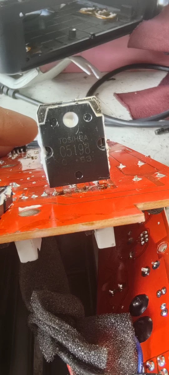 2SC5198 C5198 仓库进口现货 TO-3P 140V 10A