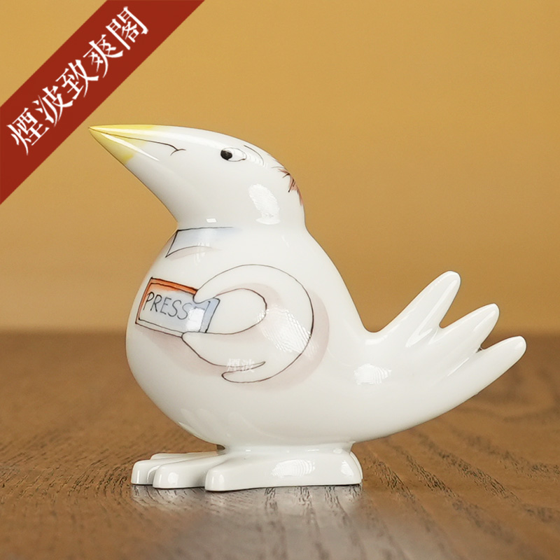 趣味小鸟记者小型瓷偶摆件