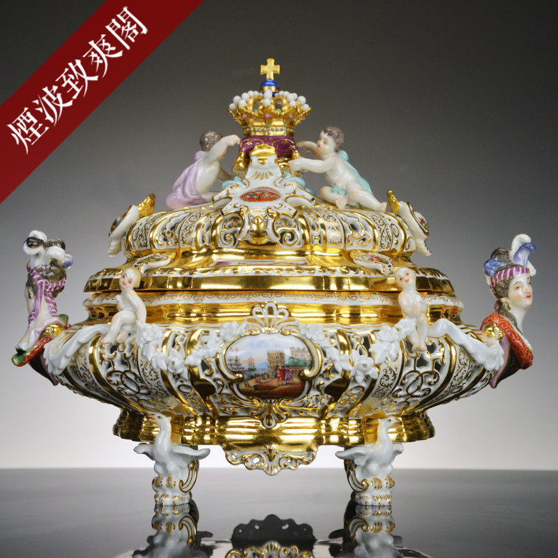 公爵夫人彩绘描金宝石箱