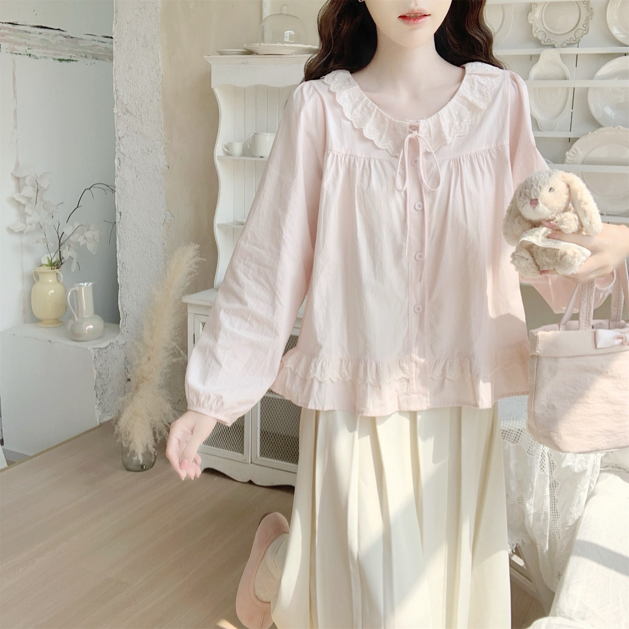 【DearYN】系带花边领棉质衬衫图片