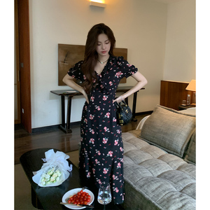 ZHUYIYI 茶歇系V领修身显瘦碎花连衣裙女夏季新款法式气质收腰