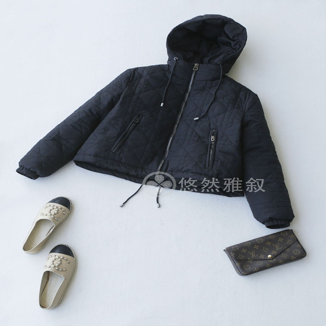 原788现398 绗缝藤格纹轻盈不压身黑色塔夫绸宽松连帽薄棉服上衣