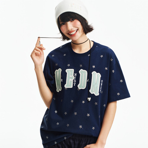 MEDM 闪粉小星星满印双层皮贴皮刺绣休闲圆领短袖潮流舒适宽松T恤