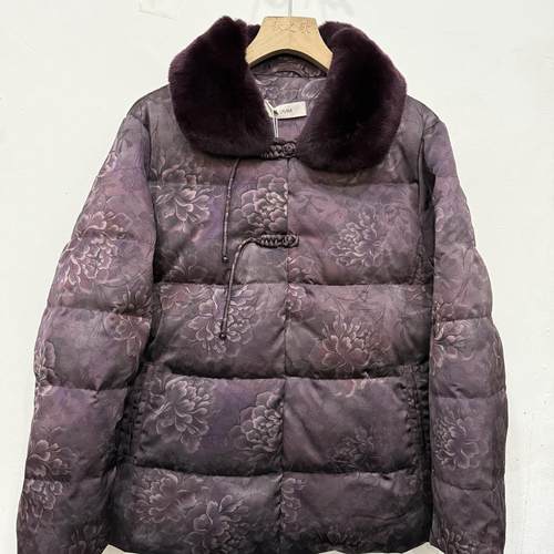 真獭兔毛领70岁羽绒服老年人冬装