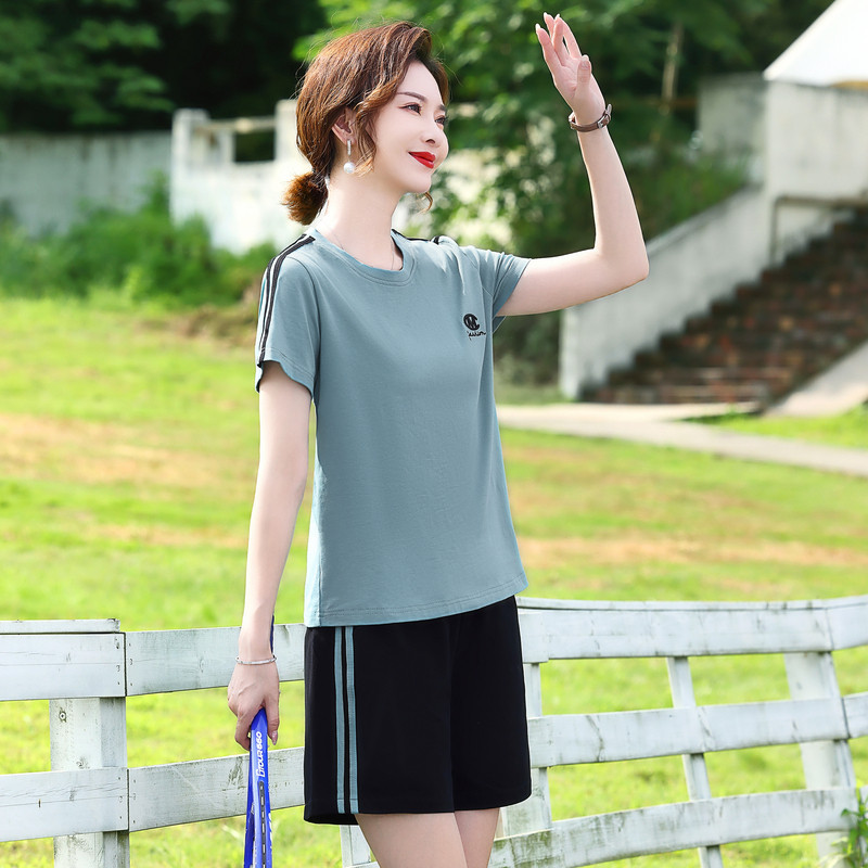 夏季中老年女士短袖时尚运动套装妈妈夏装休闲减龄穿搭透气两件套