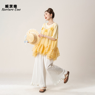 妮茨维【森屿寻光】黄色立体花朵吊带背心女夏季穿搭花边下摆上衣