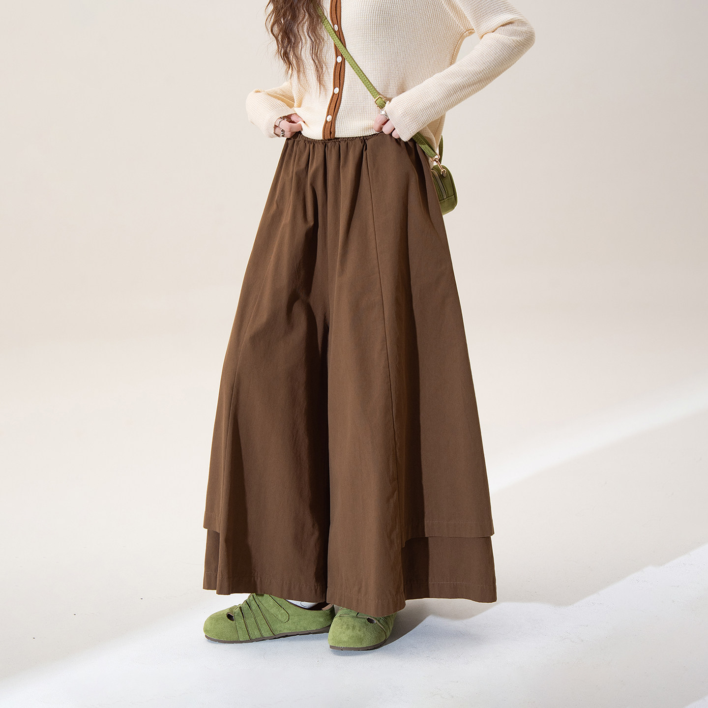 咖棕色日系复古a字阔腿裙裤女春季新款松紧腰宽松显瘦垂感休闲裤,女装/女士精品,裙裤,淘宝优惠券,粉丝福利购,淘宝优惠卷