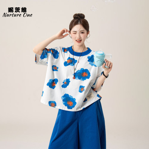白色圆领花朵印花短袖T恤上衣女