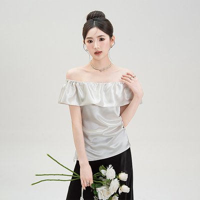 杏色一字领露肩缎面衬衫女上衣