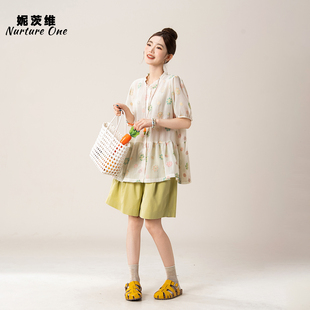 妮茨维【花影悠然】碎花刺绣圆领短袖衬衫女夏日消暑穿搭短裤套装