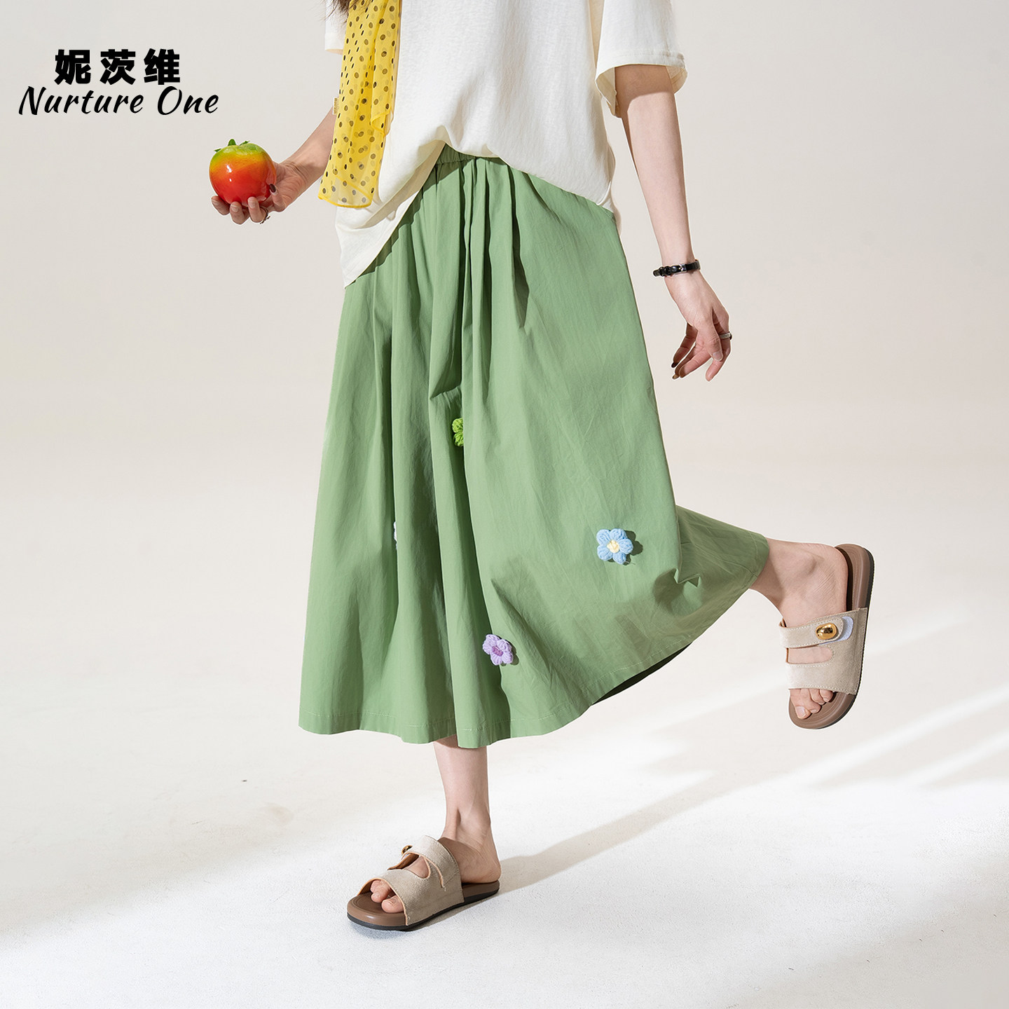 妮茨维【森系氛围】绿色多巴胺重工手勾花裙裤女夏季穿搭廓形中裤