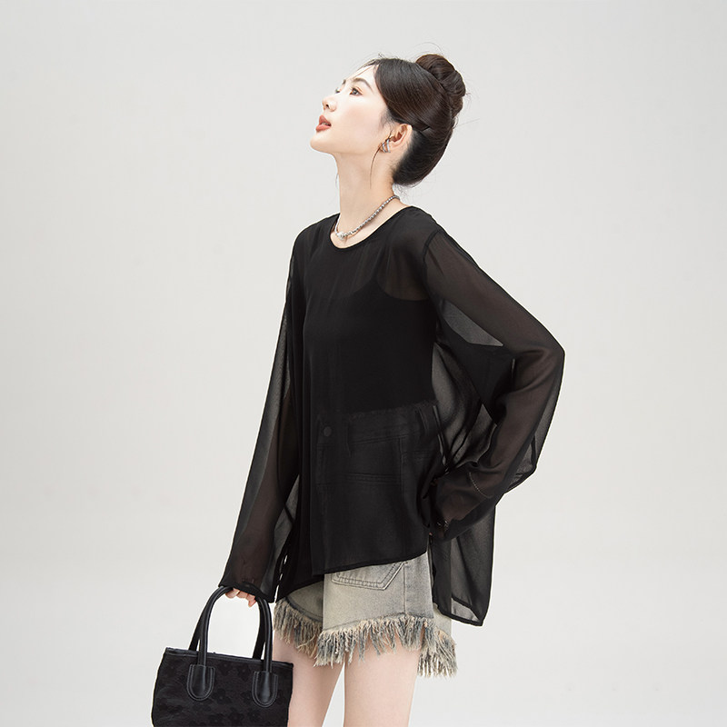 黑色后背镂空蝴蝶薄纱上衣女夏季新款不规则防晒宽松轻薄微透罩衫,女装/女士精品,时尚防晒服,淘宝优惠券,粉丝福利购,淘宝优惠卷