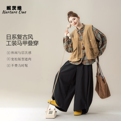 卡其色日系复古设计感马甲背心女