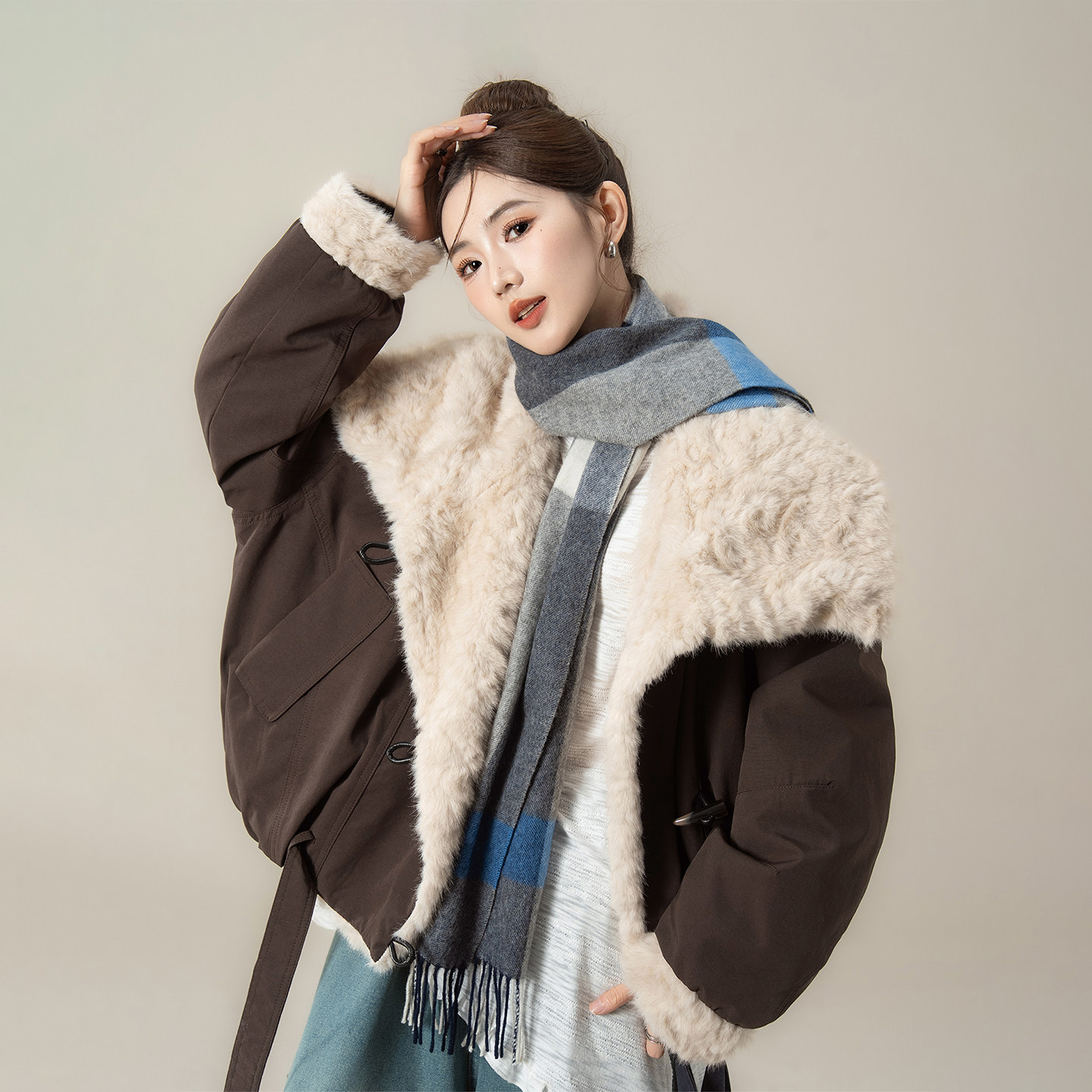 咖色大翻领牛角扣毛毛拼接短外套女冬季新款加厚保暖宽松棉服上衣,女装/女士精品,棉衣/棉服,淘宝优惠券,粉丝福利购,淘宝优惠卷