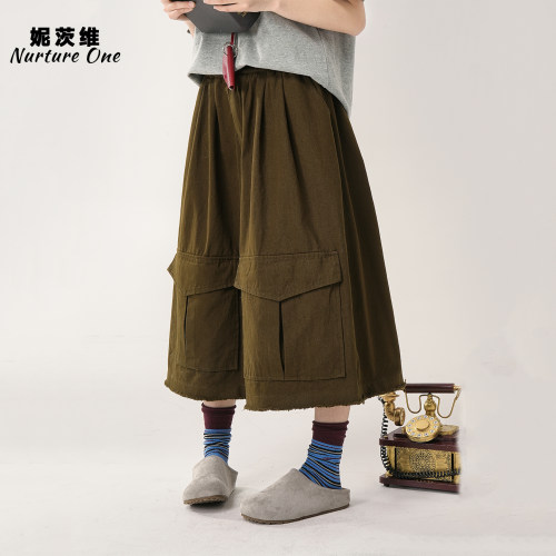 妮茨维【口袋美学】军绿色多口袋工装短裤女春日穿搭慵懒廓形中裤