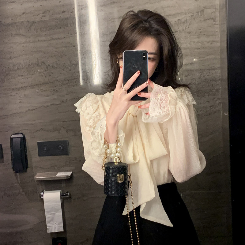 春款女装2022年新款蝴蝶结衬衫设计感小众系带蕾丝拼接别致雪纺衫