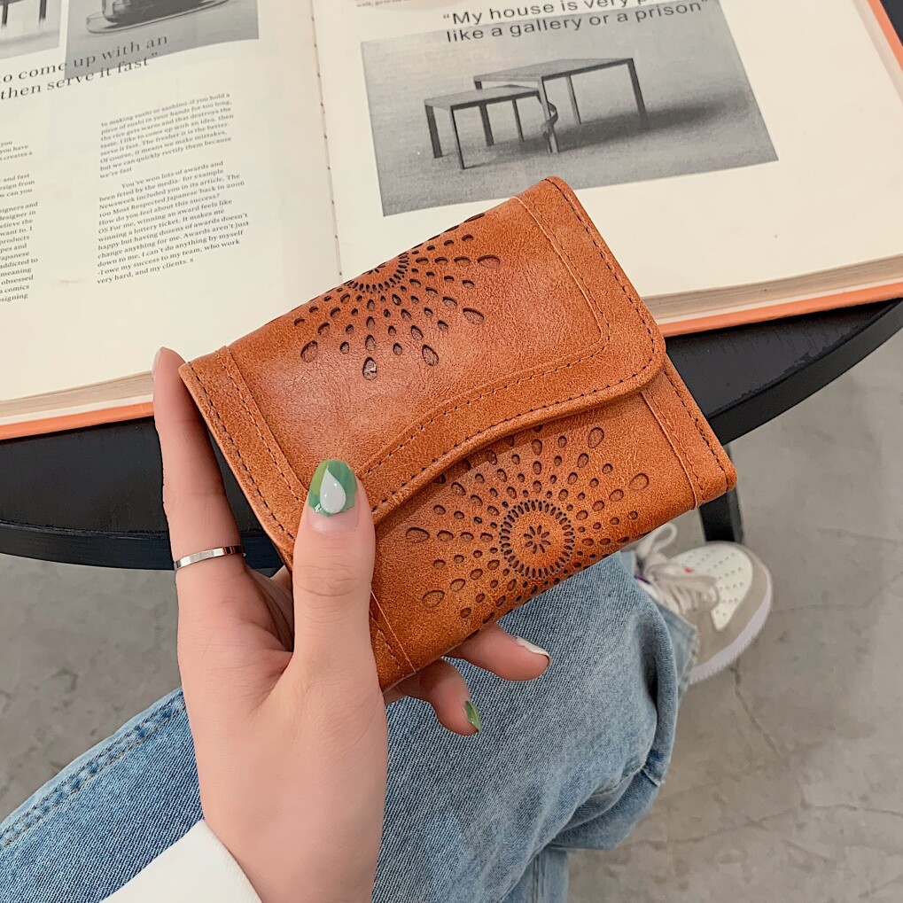 欧美女士短款钱包2025新款质感精致多卡位折叠搭扣钱夹长款手拿包