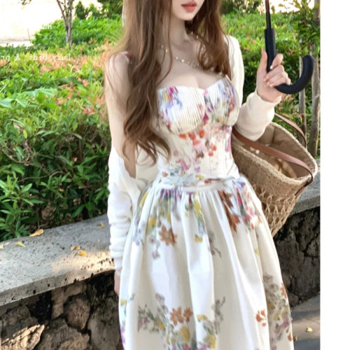 性感V领吊带露肩背鱼骨碎花礼服晚宴生日party修身收腰蓬蓬连衣裙