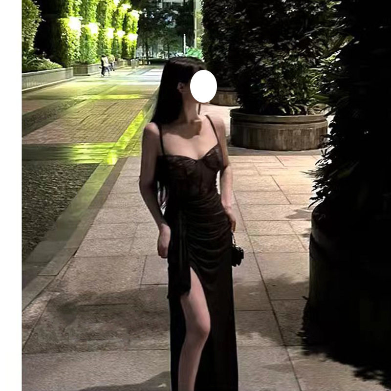 欧美性感吊带蕾丝礼服轻奢小众高端级气质名媛收腰显瘦开叉连衣裙