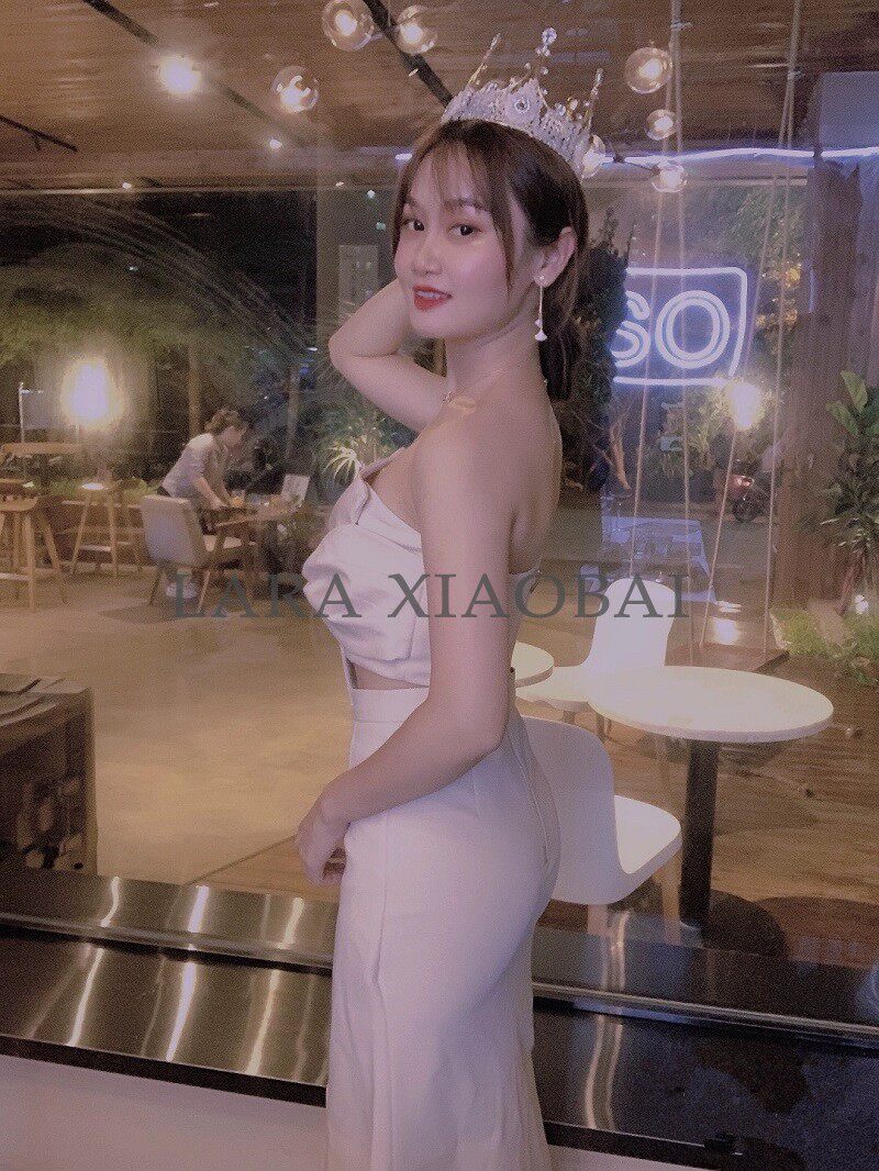 性感抹胸露肩背复古上衣轻奢小众高端级名媛气质收腰半身裙礼服女