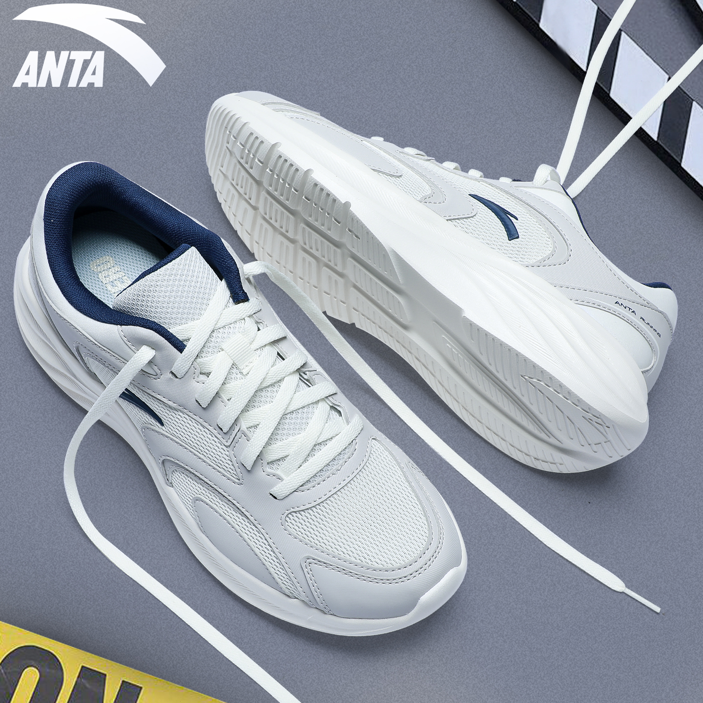 安踏男鞋轻便跑步鞋软底灰色