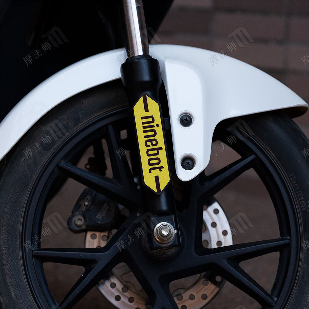 适用于九号电动车F2z110 F90m MZ M95C NZ减震反光板改色改装盖