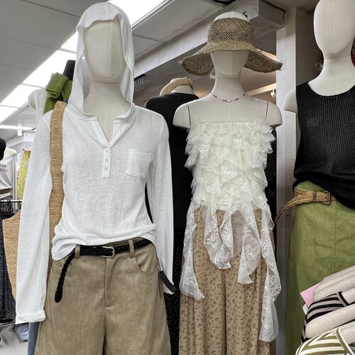 MADEINOST91329连帽长袖T恤上衣女