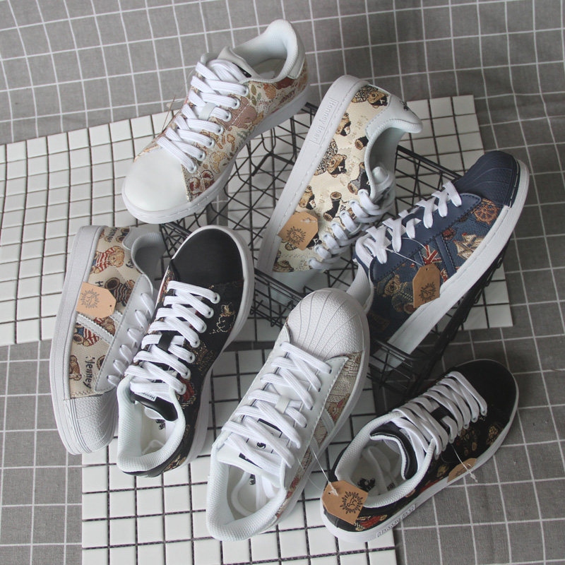 布鞋欧美时尚板鞋女鞋贝壳头休闲鞋平底系带运动学生鞋拼色小白鞋在类目 运动鞋new, 板鞋/休闲鞋中 - 来自Buy2taobao.com提供专业的淘宝代购服务