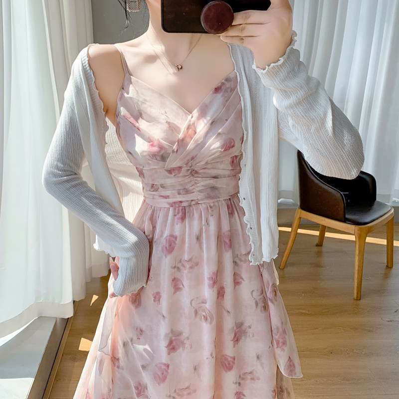 法式温柔度假风长裙碎花吊带连衣裙子女夏季2026新款巨好看两件套