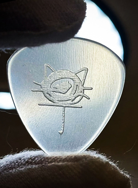 牛角骨吉他中阮柳琴拨片定制木料送人生日纪念日礼物定制刻字刻图