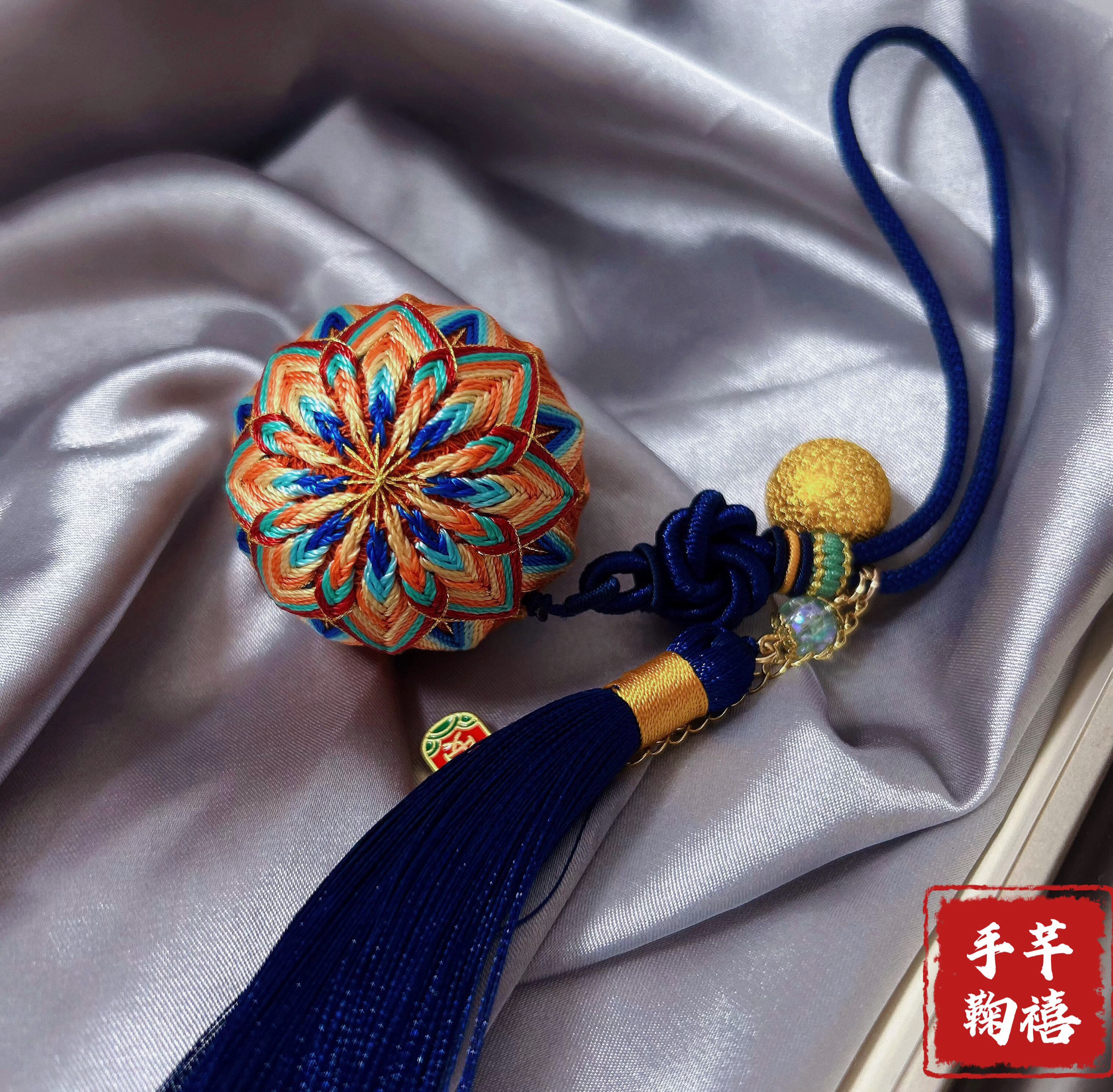 新品敦煌手鞠球刺绣成品车挂件包挂送朋友礼物情侣包邮
