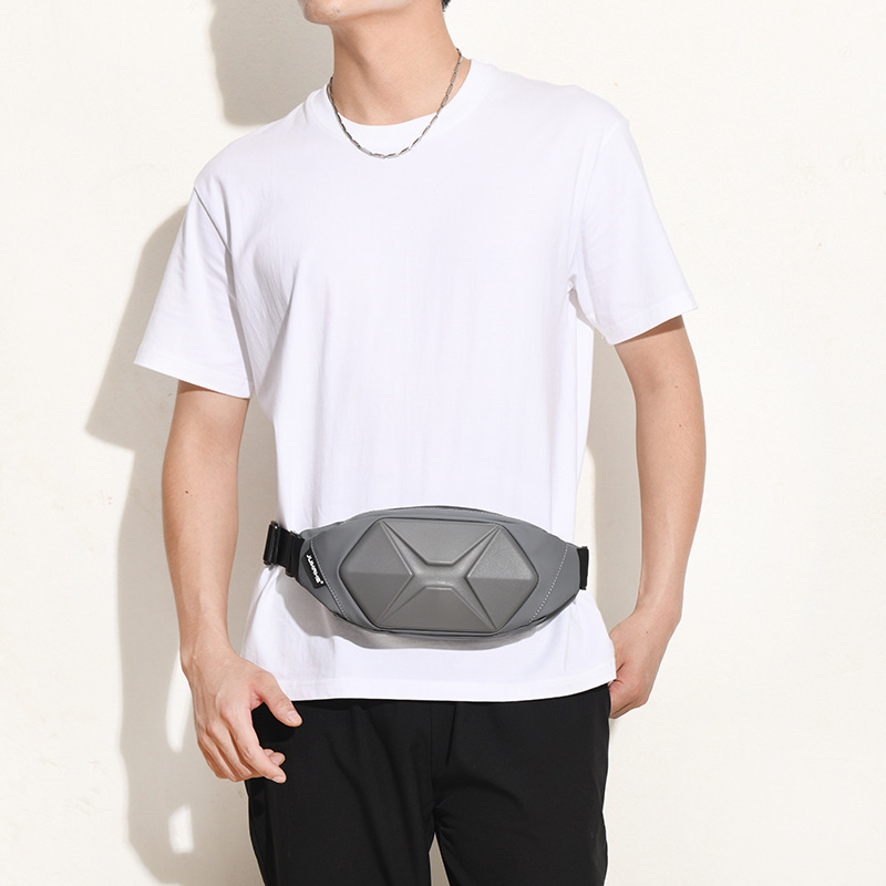 潮流硬壳男士胸包皮膜腰包休闲手机斜挎包户外运动旅行防雨水腰包