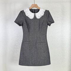 灰混色蕾丝刺绣娃娃领人字纹羊毛混纺时尚气质通勤百搭短袖连衣裙