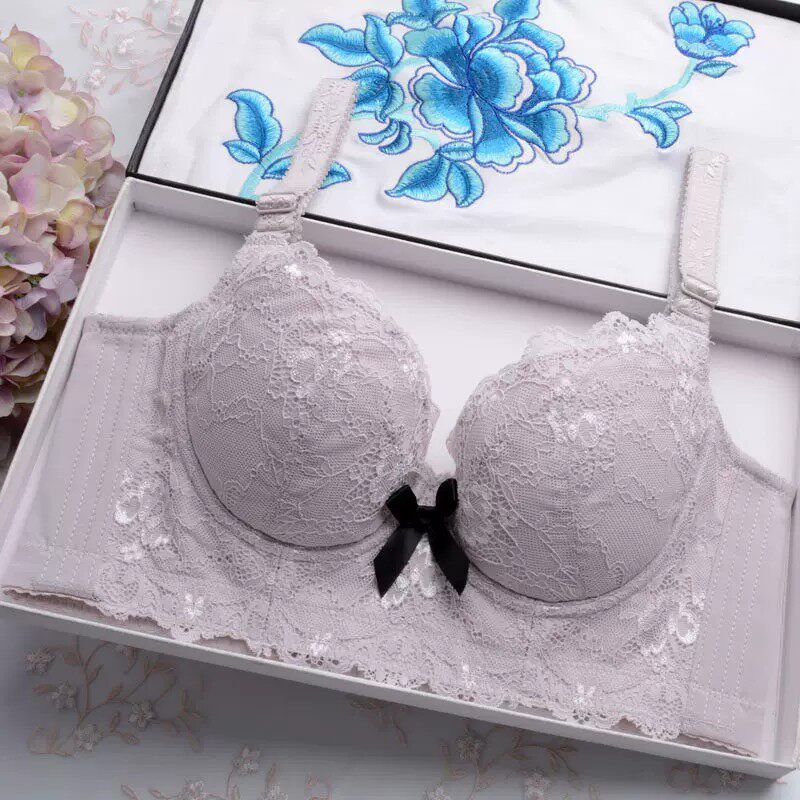 收副乳防外扩蕾丝调整型文胸