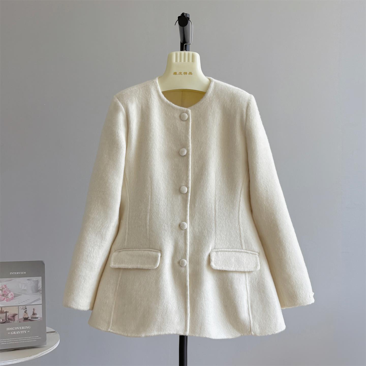 新款秋冬收腰双面呢通勤白色长袖