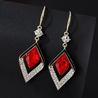 韩国气质水滴耳坠新品耳饰复古菱水晶耳钉2024时尚个性耳环