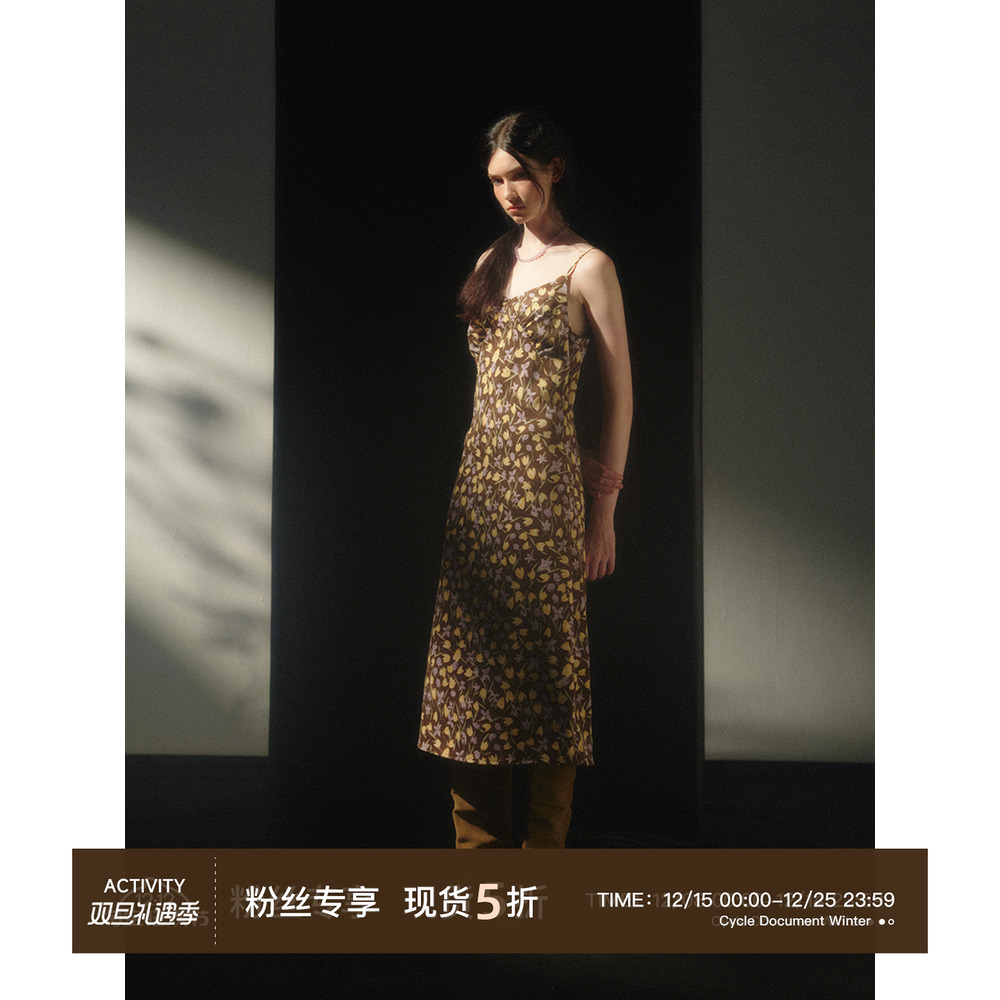 CycleDocument灯芯绒吊带连衣裙